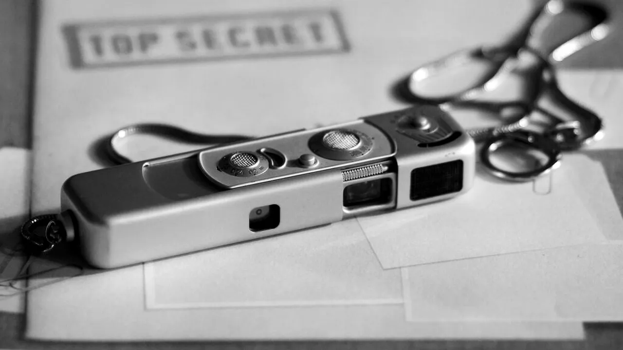 General american, acuzat că a uitat hărți secrete într-un tren din Ucraina și că a băut până a căzut în cap