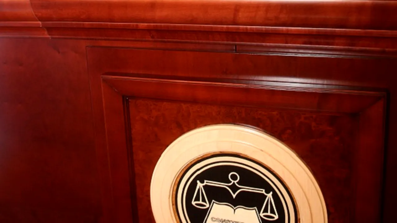 CCR dezbate, miercuri, sesizările PNL, USR şi ÎCCJ la modificarea Codului de procedură penală