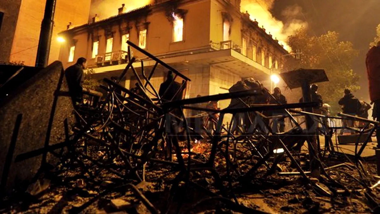 PROTESTELE DIN GRECIA: Cel puţin 54 de răniţi şi 40 de incendii