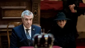 Tăriceanu, despre ziua cu trei semnificaţii: Am avut şansa să semnez legea care a readus 10 Mai în rândul sărbătorilor neamului