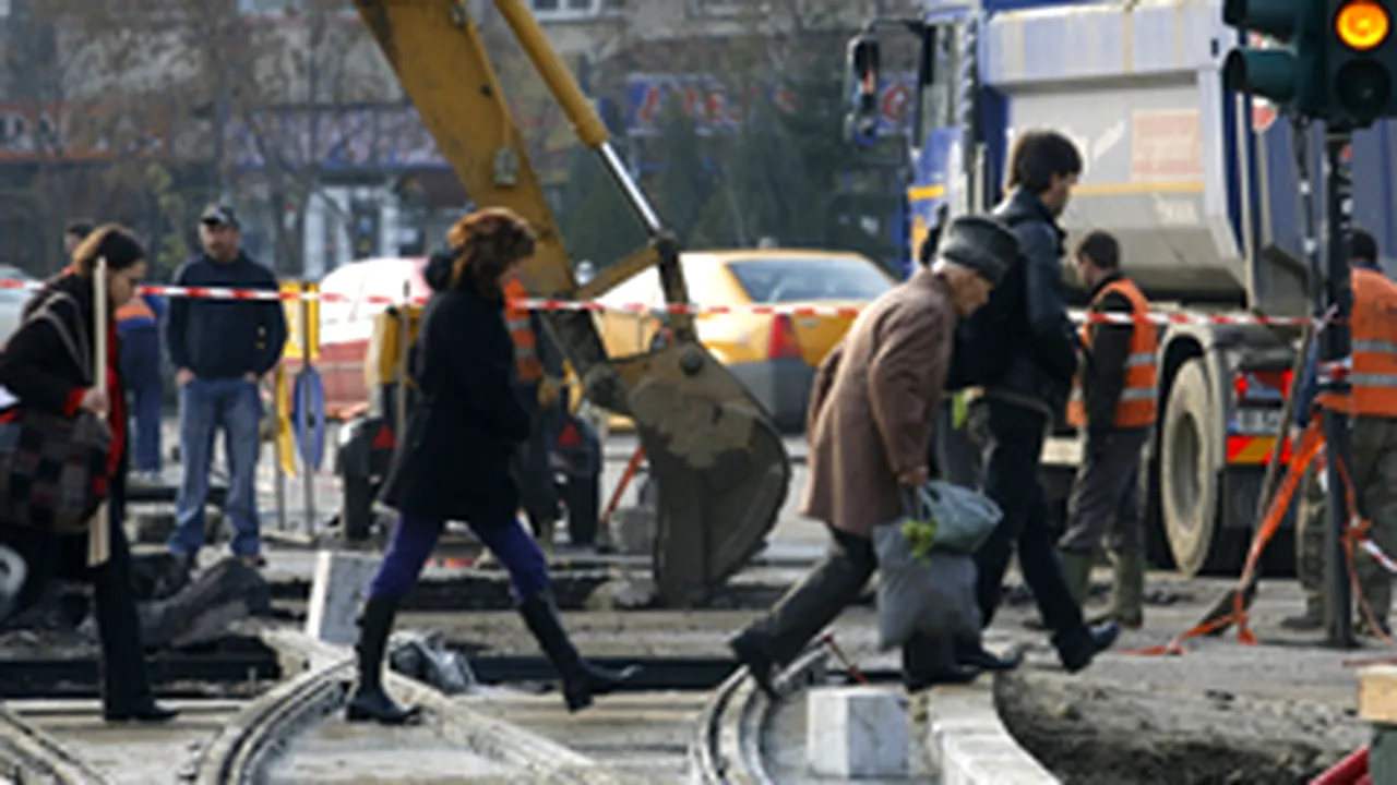 Circulaţie închisă pe strada Lizeanu, din cauza lucrărilor la linia de tramvai