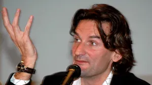 Frédéric Beigbeder lansează în România, 