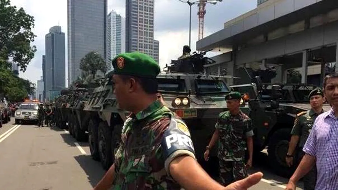 CRONOLOGIE: Desfăşurarea atacurilor sinucigaşe cu bombă şi armate de la Jakarta