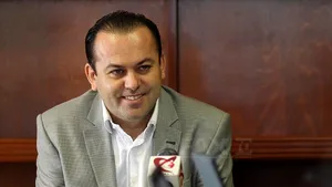 Popoviciu doreşte un concurs Miss Parlament, deputatele Gorghiu, Podaşcă şi Anastase îl critică