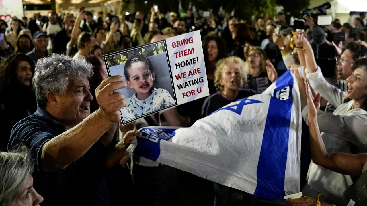14 ostatici israelieni ar urma să fie eliberaţi sâmbătă din Gaza- sursă