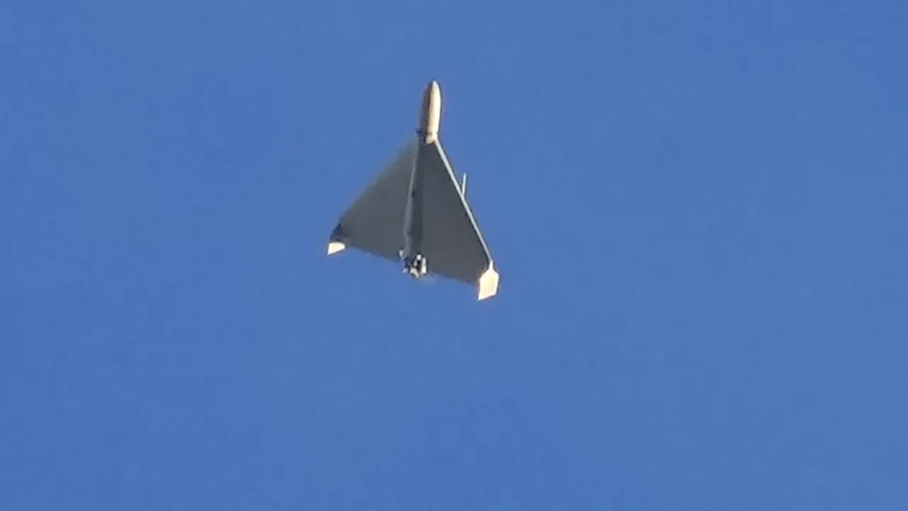 Războiul din Ucraina, ziua 1083. Ucraina aprobă utilizarea dronelor Baton de mare viteză pe câmpul de luptă / Rusia îşi concentrează trupele pentru noi atacuri asupra oraşului Ciasiv Iar / Rusia a atacat cu drone mai multe regiuni ucrainene în timp ce Trump vorbeşte despre pace şi discuţii cu Putin