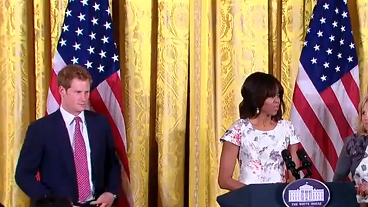 Prinţul Harry, primit la Casa Albă de Michelle Obama, la ceaiul soţiilor de militari - VIDEO