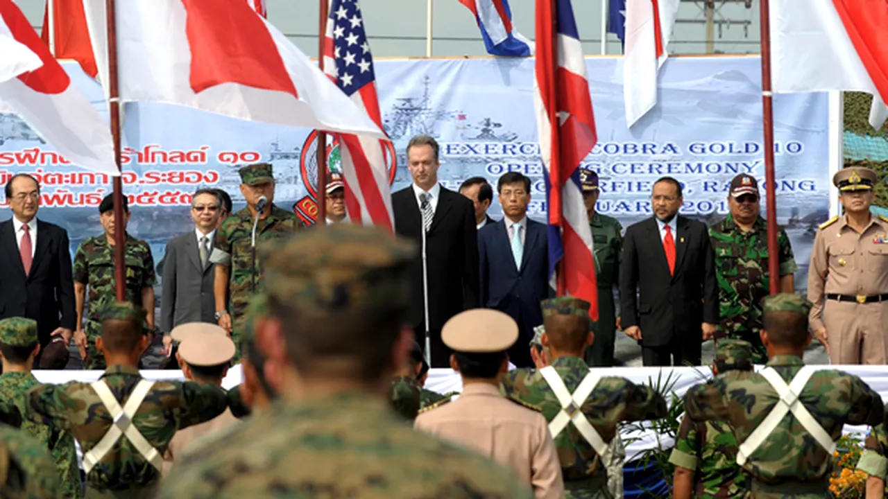 Statele Unite încep luni ample manevre militare în Asia