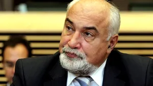 ANALIZĂ: Vosganian, 20 de ani parlamentar, 12 ani în PNL, de două ori ministru, două imunităţi păstrate