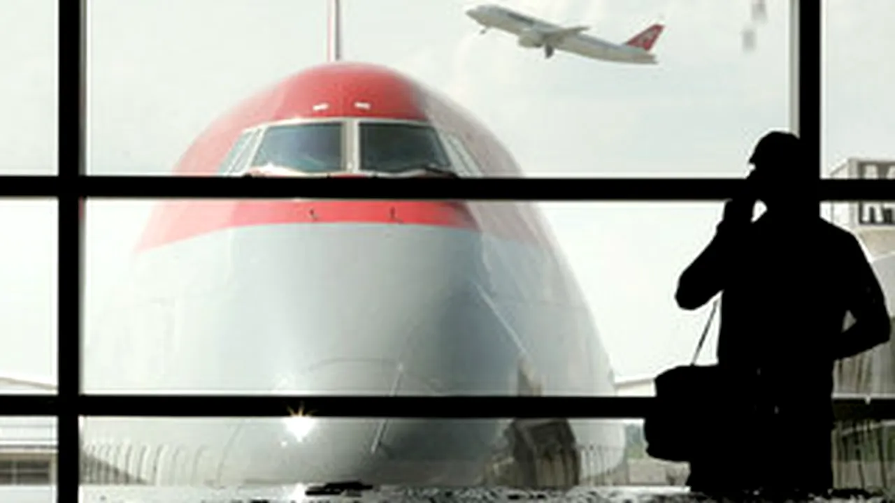 Ce trebuie să faceţi când cumpăraţi un bilet de avion