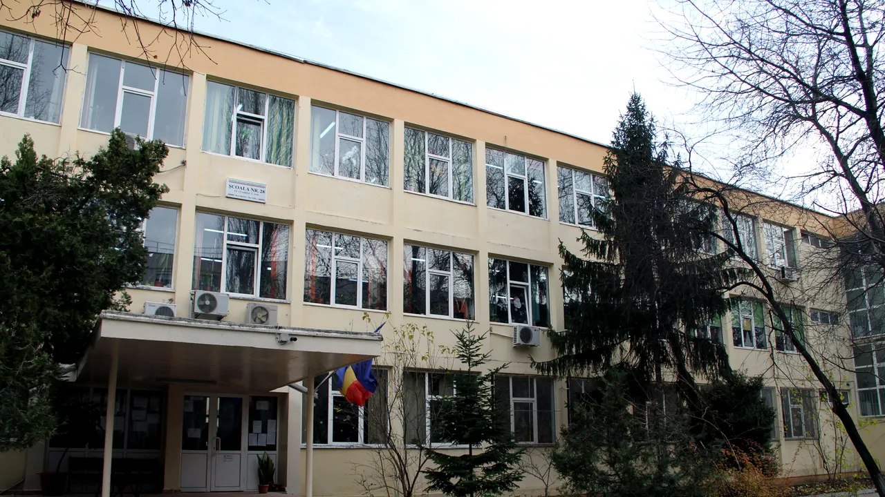 Răspândirea noii tulpini Covid-19 în România. Ancheta extinsă la Şcoala 28, din Sectorul 2 al Capitalei