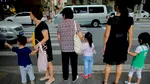 China încurajează natalitatea cu lapte gratuit şi subvenţii pentru îngrijirea copiilor