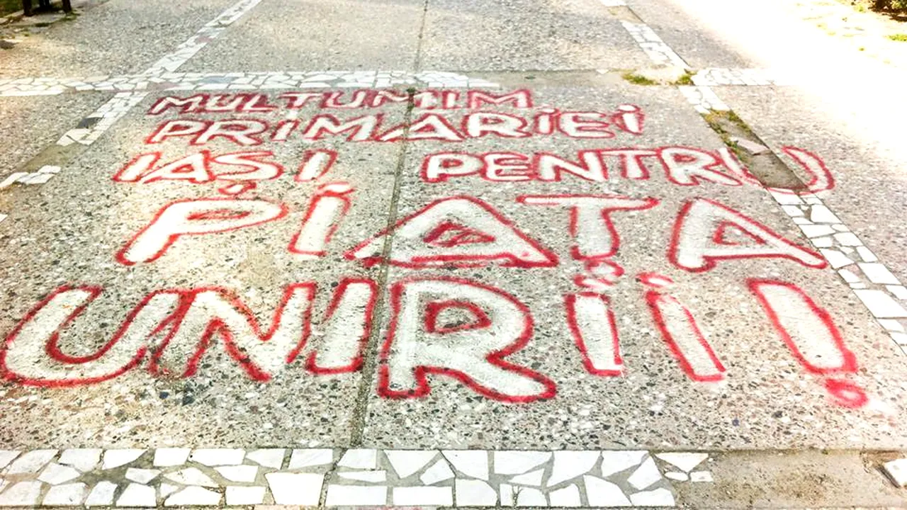 Mesaje critice la adresa Primăriei Iaşi şi a lui Nichita, scrise cu vopsea pe străzile din oraş - FOTO