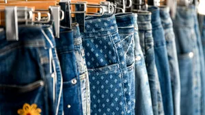 Lovitură pentru Shein și Temu. Franța adoptă o lege împotriva hainelor fast fashion