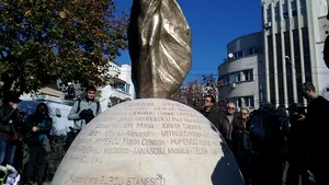 Monumentul construit în memoria victimelor de la Colectiv a fost dezvelit: 