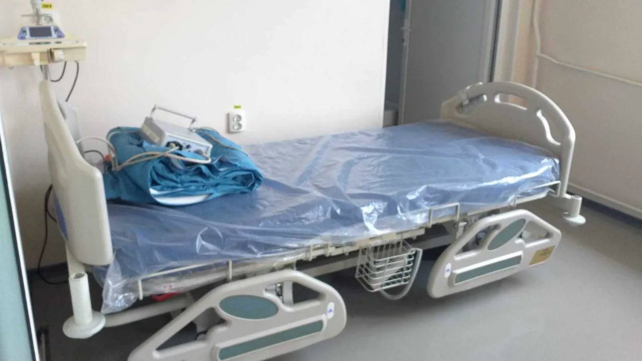 Situaţie paradoxală într-un spital din România: Secţie de terapie intensivă, nefolosită de cinci ani, deşi a fost complet modernizată | FOTO