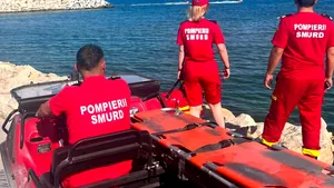 Peste 400 de pompieri vor fi prezenți pe litoral pentru siguranța turiștilor. Proiectul, început în urmă cu 10 ani