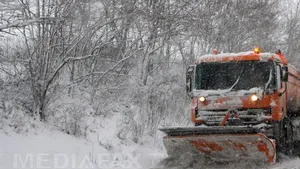 CNADNR: 13 drumuri naţionale sunt închise pe anumite tronsoane, din cauza vremii