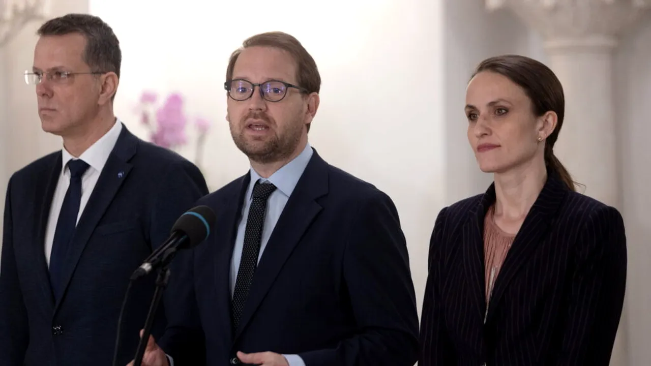 Dominic Fritz, reacție după revenirea în țară din Germania: „Romania is back. Gata cu secretomania şi cu limbajul de plastic