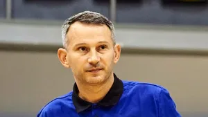 Schimbare pe banca tehnică a medaliatei cu bronz din campionatul masculin de baschet, CS Vâlcea 1924