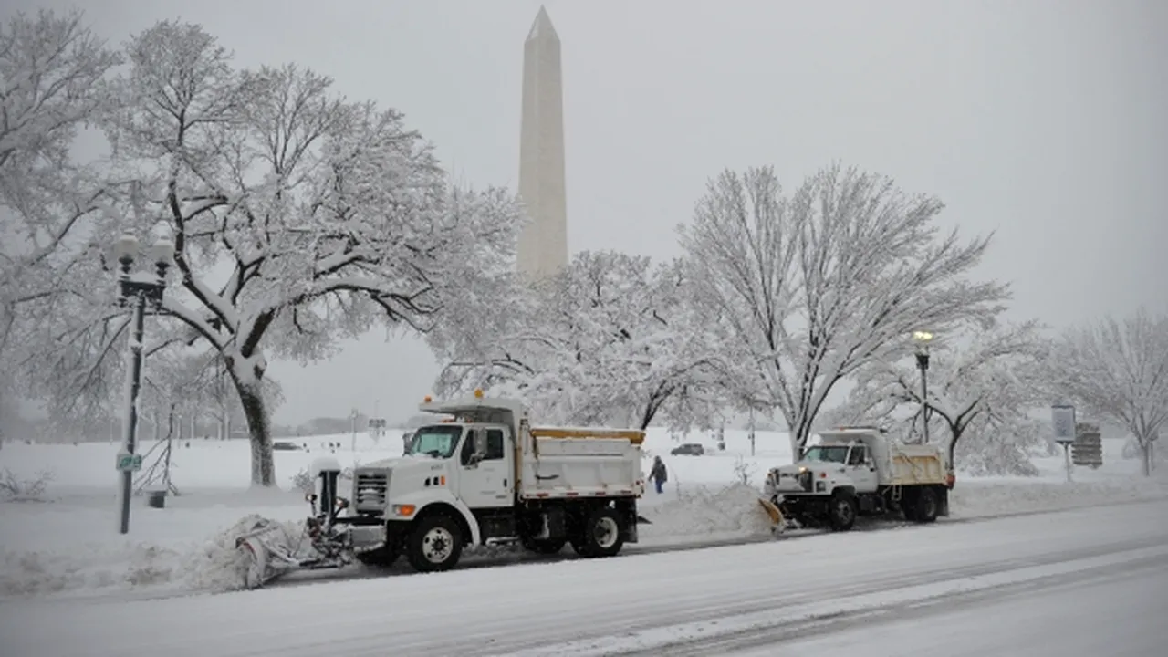 Strat de zăpadă de 50 de centimetri la Washington - VIDEO