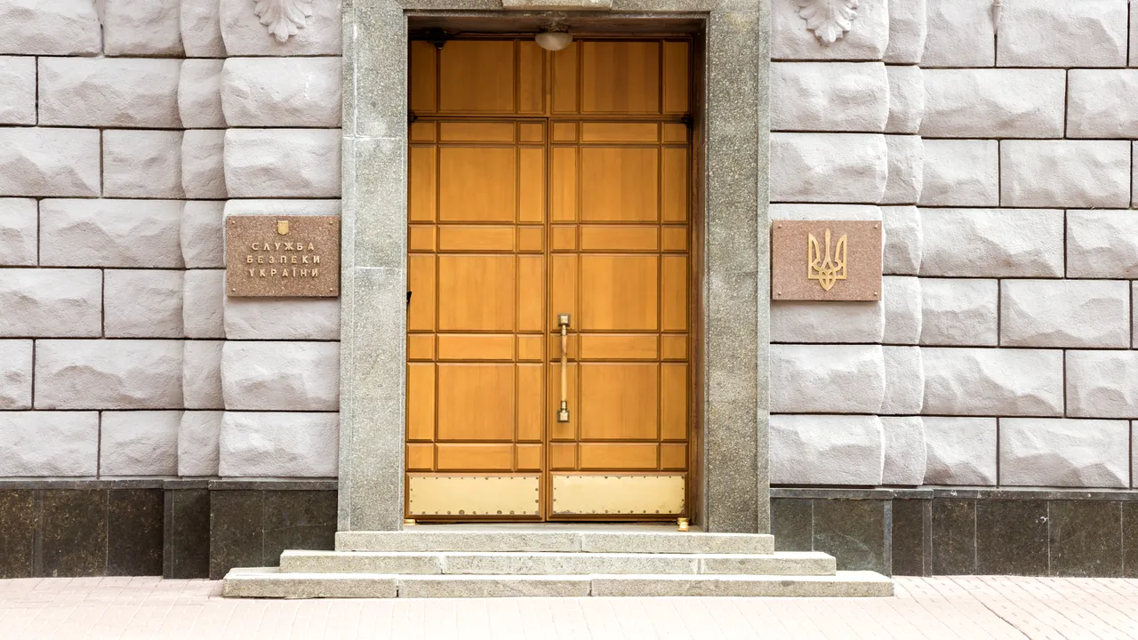 Ofiţeri SBU efectuează percheziţii la sediile Ria Novosti şi RT din Ucraina. Un jurnalist, reţinut
