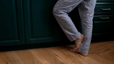 SOCIAL Parchetul laminat și-a pierdut strălucirea? Greșeala pe care o fac mulți când încearcă să-l curețe