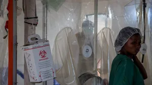 Vaccinul anti-Ebola, disponibil cel mai devreme peste nouă luni, avertizează OMS