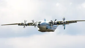 Peste zece morţi, după ce un avion militar s-a prăbuşit în Rusia