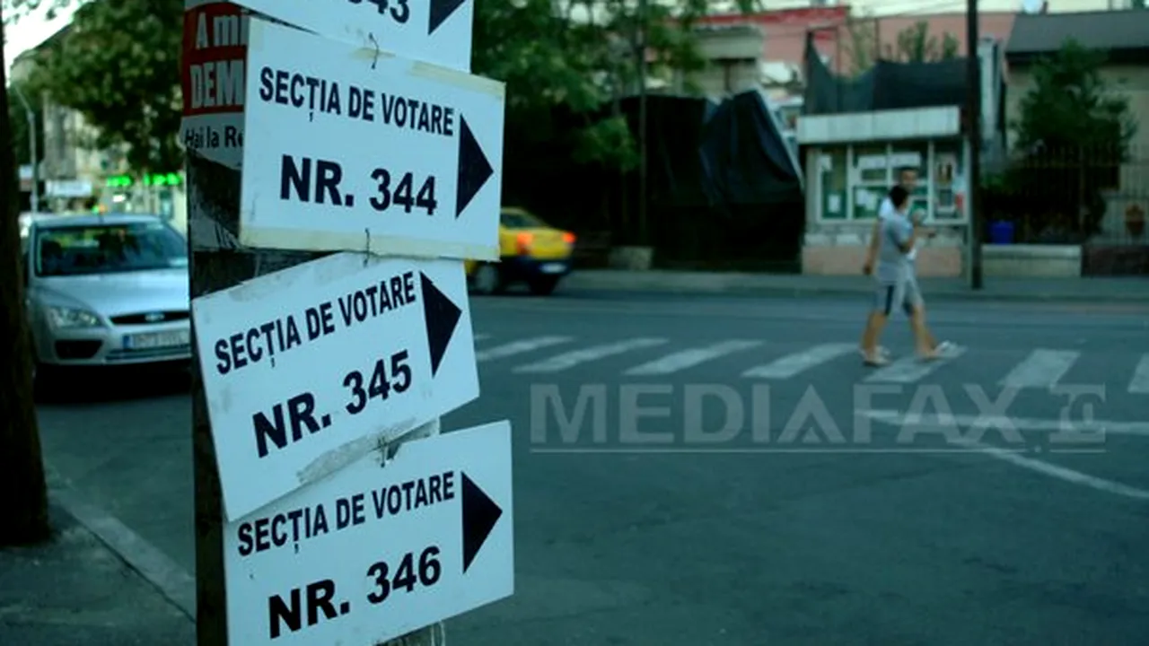 ALEGERI PARLAMENTARE: Debutul campaniei electorale, lupta candidaţilor pentru un loc de deputat sau senator