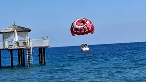 Kemer, un spectacol al naturii pe Riviera Antalyei
