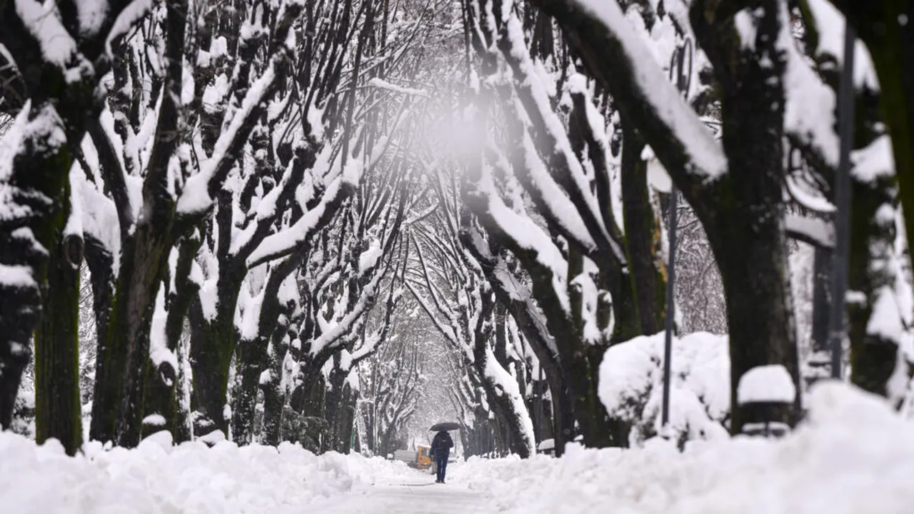 ANM, informare meteo: ploile și ninsorile cuprind toată România, până duminică