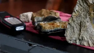 Piesa fabuloasă din aragonit, dorită și comandată de Regina Maria, expusă la Muzeul din Corund