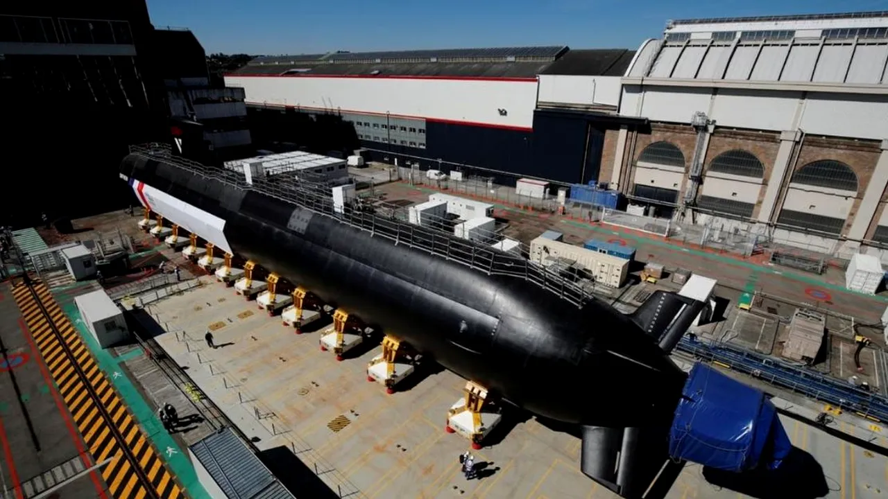 „Suffren”, cel mai recent submarin nuclear din noua serie „Barracuda”, inaugurat de preşedintele Franţei | FOTO