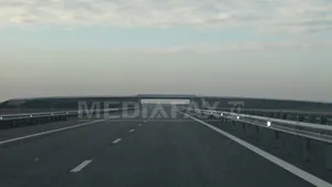 O porţiune de 28 de kilometri din autostrada Nădlac-Arad a fost deschisă traficului - FOTO, VIDEO