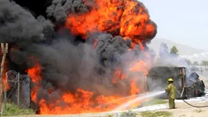 Autorităţile din Taiwan confirmă decesul a 26 de persoane după ce un autocar a luat foc