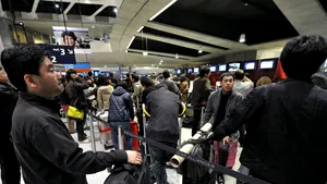 Australia şi Noua Zeelandă anulează cursele către Europa, iar KLM îşi suspendă zborurile până vineri