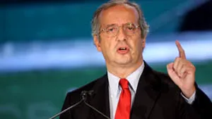 Walter Veltroni va înfiinţa un Guvern din umbră, în Italia