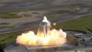 Momente dramatice la lansarea prototipului Starship. Vehiculul SpaceX, cuprins de flăcări, nu s-a ridicat de la sol | VIDEO