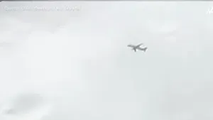 Un Airbus Beluga este lovit în zbor de fulger. Video cu momentul terifiant

