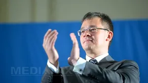 Ungureanu, la Consiliul Naţional: Forţa Civică va avea parlamentari în Parlamentul European şi va da preşedintele României