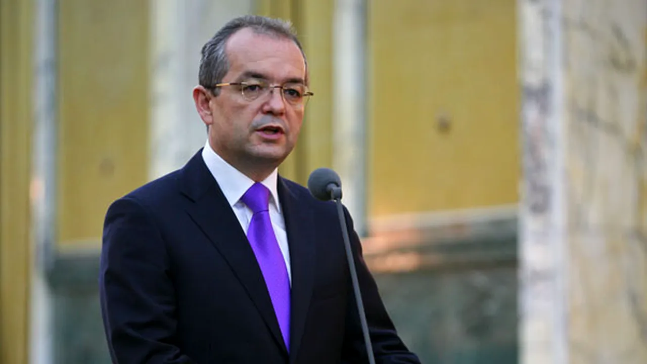 Boc l-a invitat pe Antonescu la o discuţie pe tema majorităţii parlamentare
