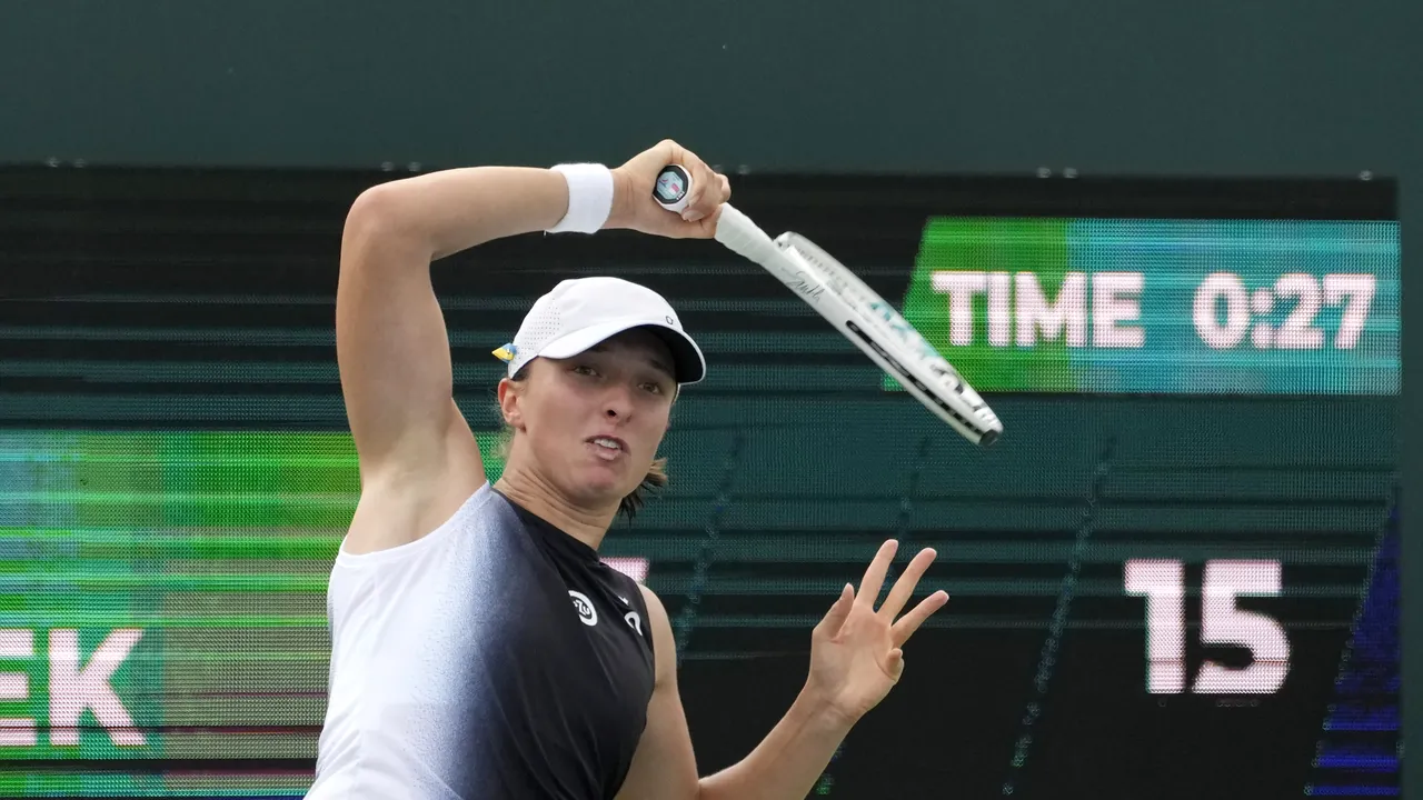 Swiatek o învinge pe Pliskova, fostă lideră mondială, în debutul campaniei de la Montreal