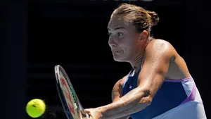 Magda Linette şi Aryna Sabalenka au completat careul de aşi din semifinalele de la Melbourne