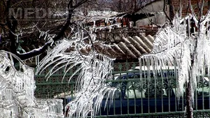 AVERTIZARE METEO: Intensificări de vânt şi ger până sâmbătă