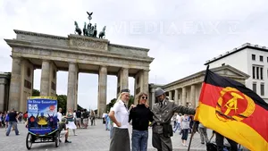 Estul Germaniei continuă să fie sensibil în urma vestului, la 25 de ani de la reunificare