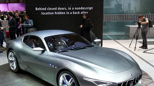 Maserati anticipează triplarea vânzărilor în 2013, susţinute de cererea pentru maşini de lux