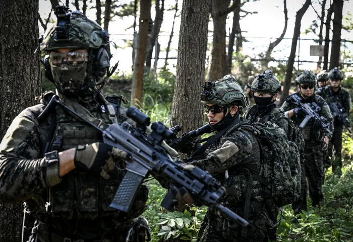 EXTERNE Washington Post: Pentagonul se pregătește pentru săptămâni de operațiuni terestre în Iran