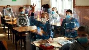 Peste 150 de mii de euro la prima strigare a programului HartaEdu