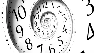 România trece în noaptea de sâmbătă spre duminică la ora oficială de vară